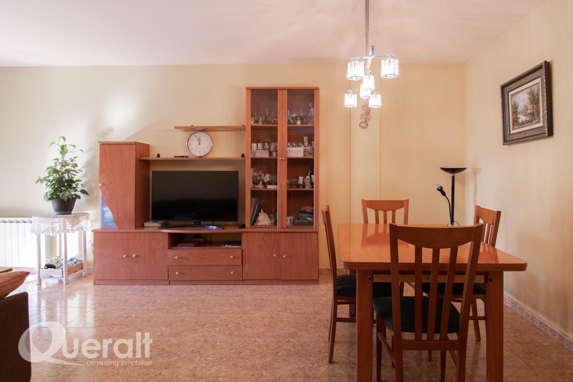 Sala de estar de Piso en venta en  Lleida Capital con Calefacción, Trastero y Balcón