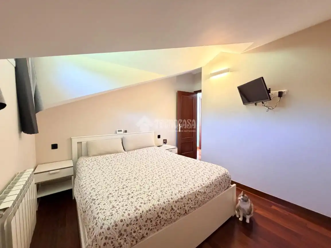 Habitación de Casa adosada en venta en Guriezo con Calefacción, Jardín privado y Balcón