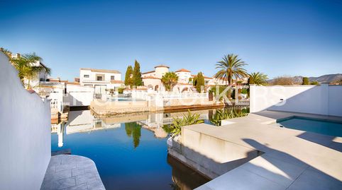 Foto 5 von Einfamilien-Reihenhaus zum Verkauf in Carrer Norfeu, Cap Ras - Creus - Falconera, Empuriabrava
