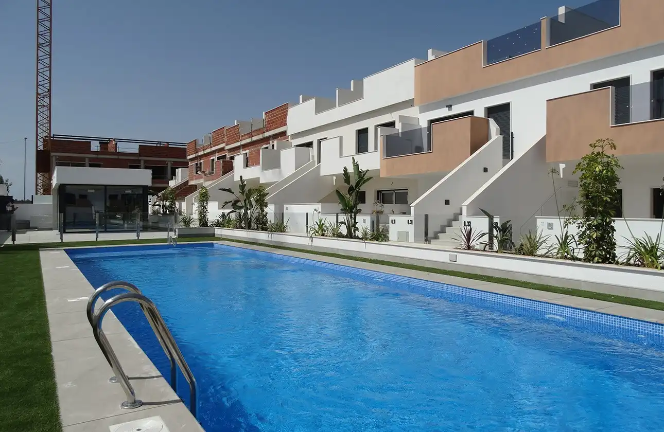 Piscina de Apartamento en venta en Pilar de la Horadada con Aire acondicionado, Calefacción y Terraza