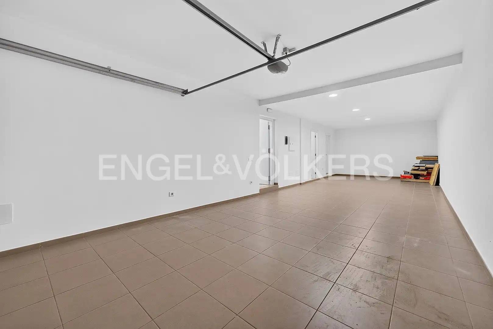 Wohnung zum Verkauf in Adeje mit Klimaanlage, Terrasse und Schwimmbad