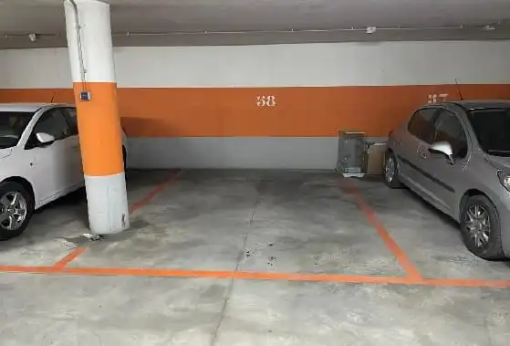 Garage zum Verkauf in C/ Tarso, Garres y Lages