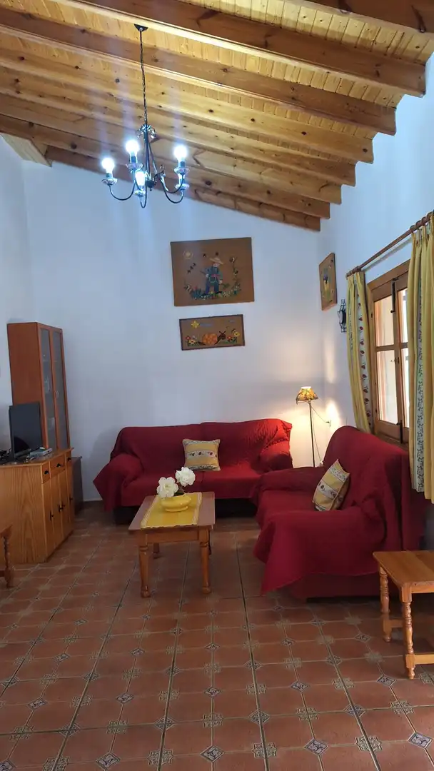 Wohnzimmer von Country house zur Miete in Vélez-Málaga mit Privatgarten, Terrasse und Schwimmbad
