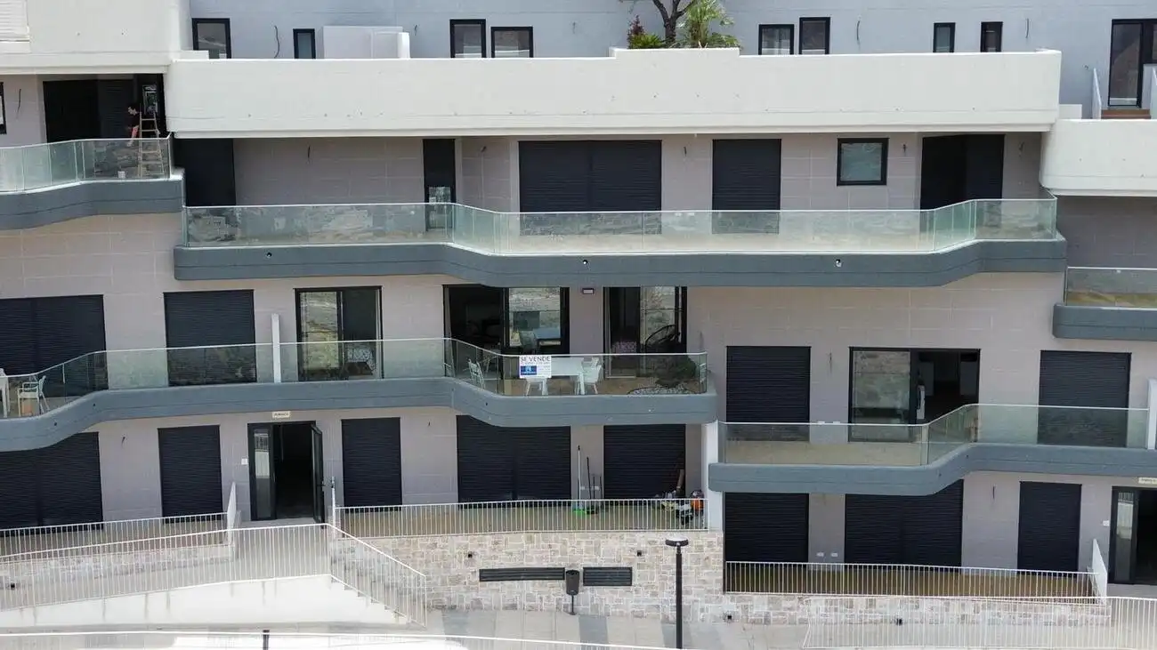 Außenansicht von Wohnungen zum Verkauf in Lorca mit Klimaanlage, Privatgarten und Schwimmbad