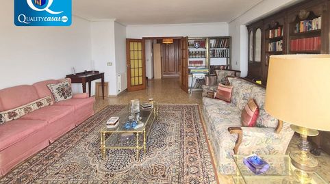 Foto 3 de Apartamento en venta en Raval Roig - Virgen del Socorro, Alicante / Alacant