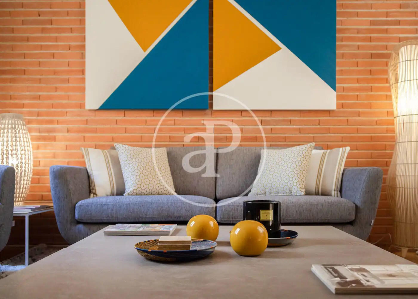 Living room of Flat for sale in Madrid  with Air Conditioner, Heating and Furnished
