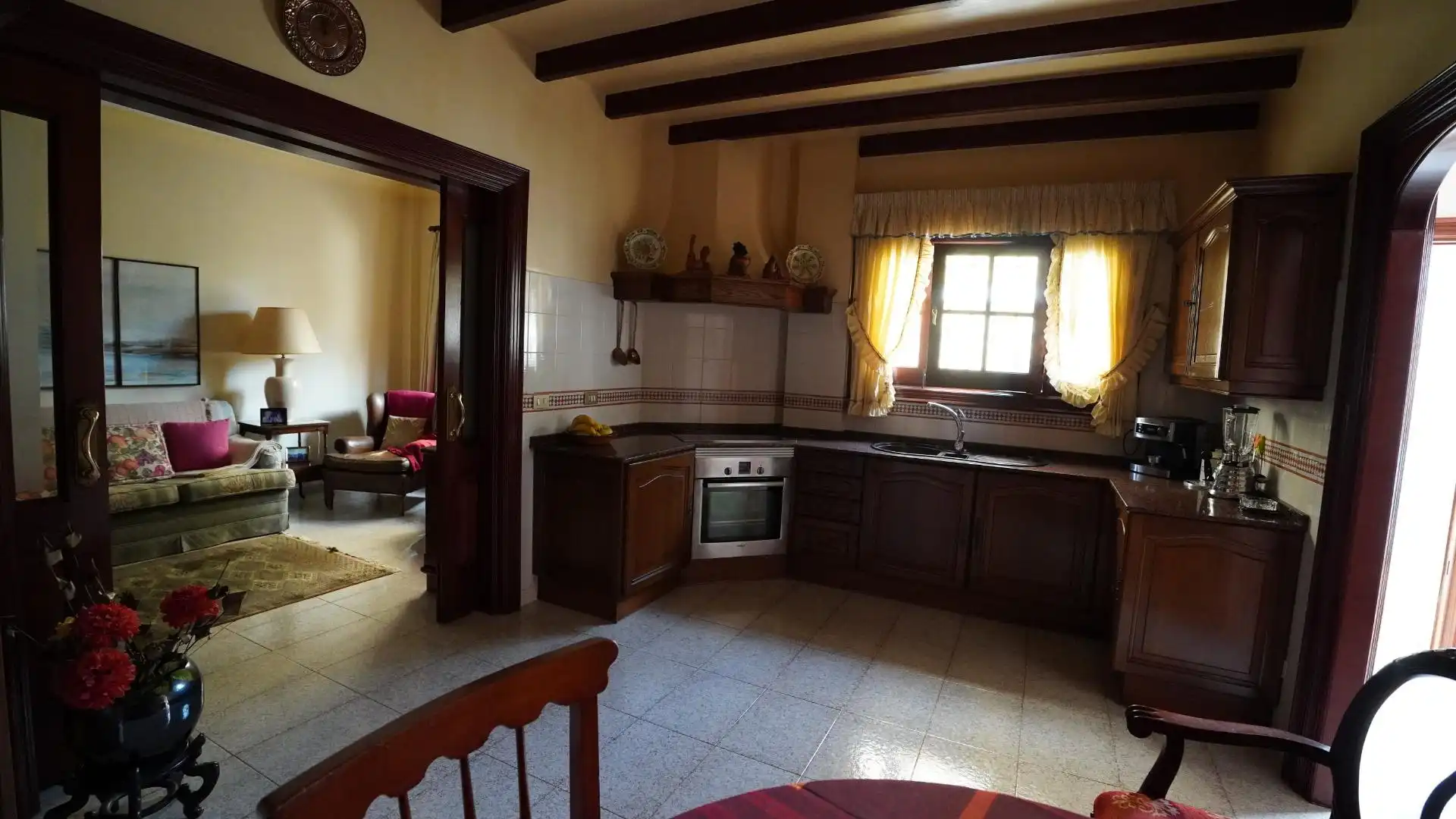 Kitchen of Houses for sale in Las Palmas de Gran Canaria  with Air Conditioner, Private garden and Terrace
