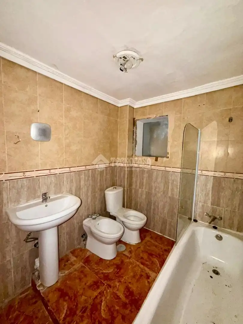 Bathroom of Flat for sale in Úbeda  with Terrace