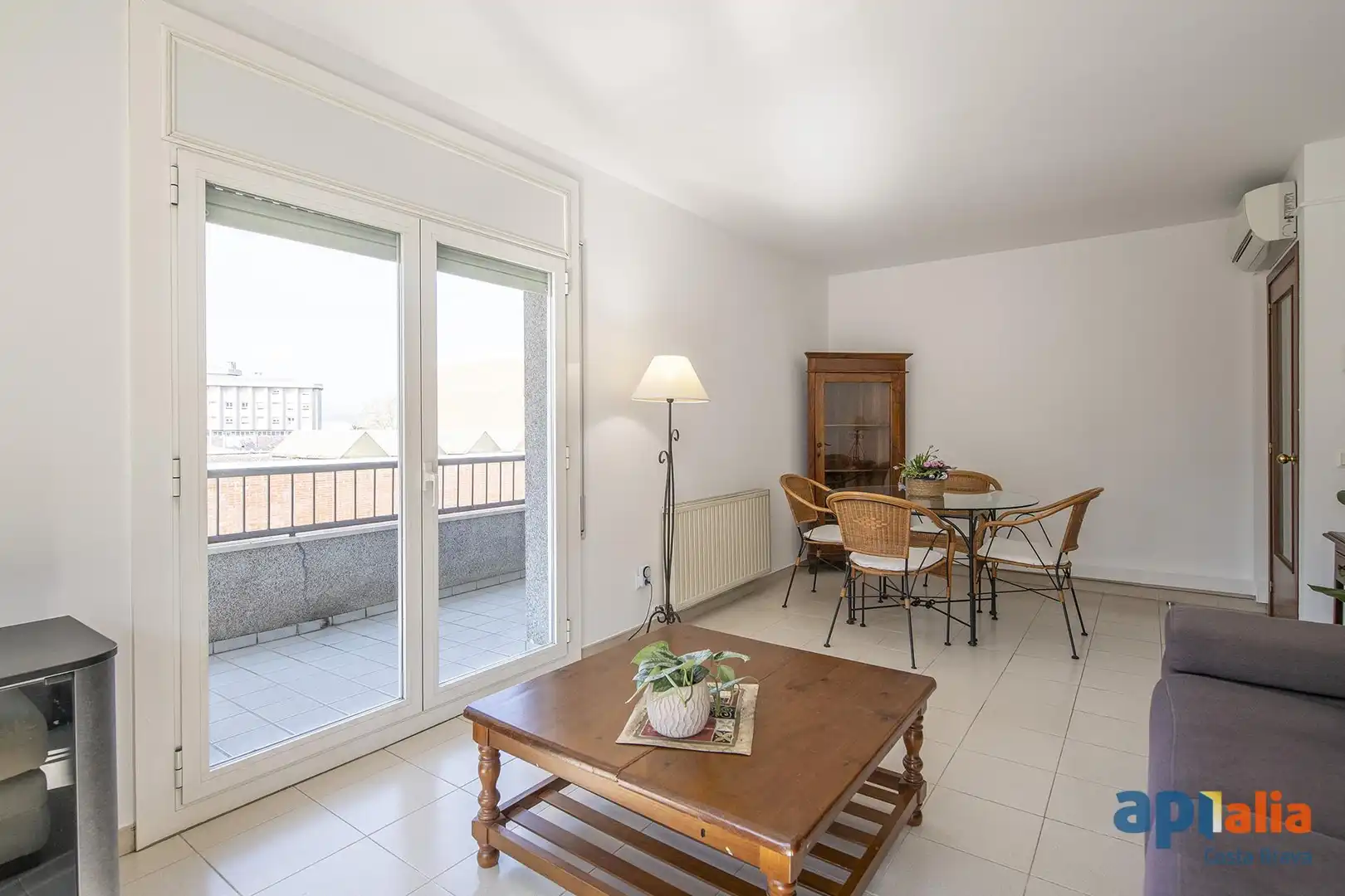 Sala d'estar de Apartament en venda en Girona amb Calefacció i Terrassa