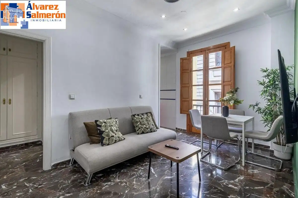 Living room of Flat for sale in Granada  with Balcony