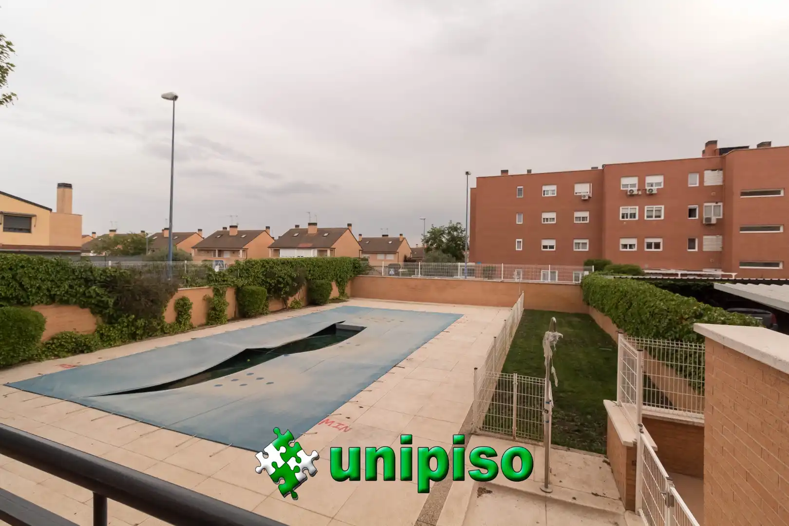 Piscina de Pis en venda en Leganés amb Aire condicionat, Calefacció i Terrassa