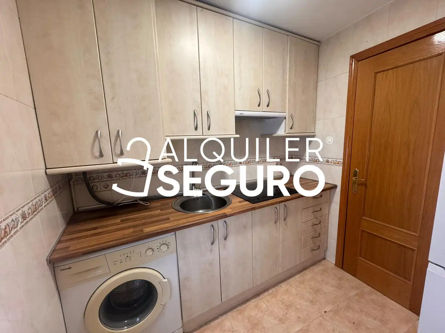 Kitchen of Flat for rent in Madrid  with Heating and Terrace