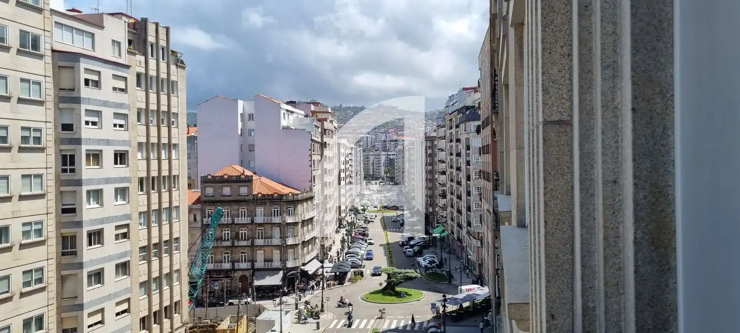 Vista exterior de Piso de alquiler en Vigo  con Calefacción, Trastero y Amueblado