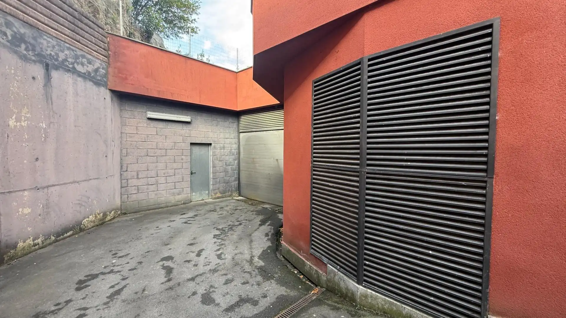 Vista exterior de Piso en venta en Llanes con Trastero