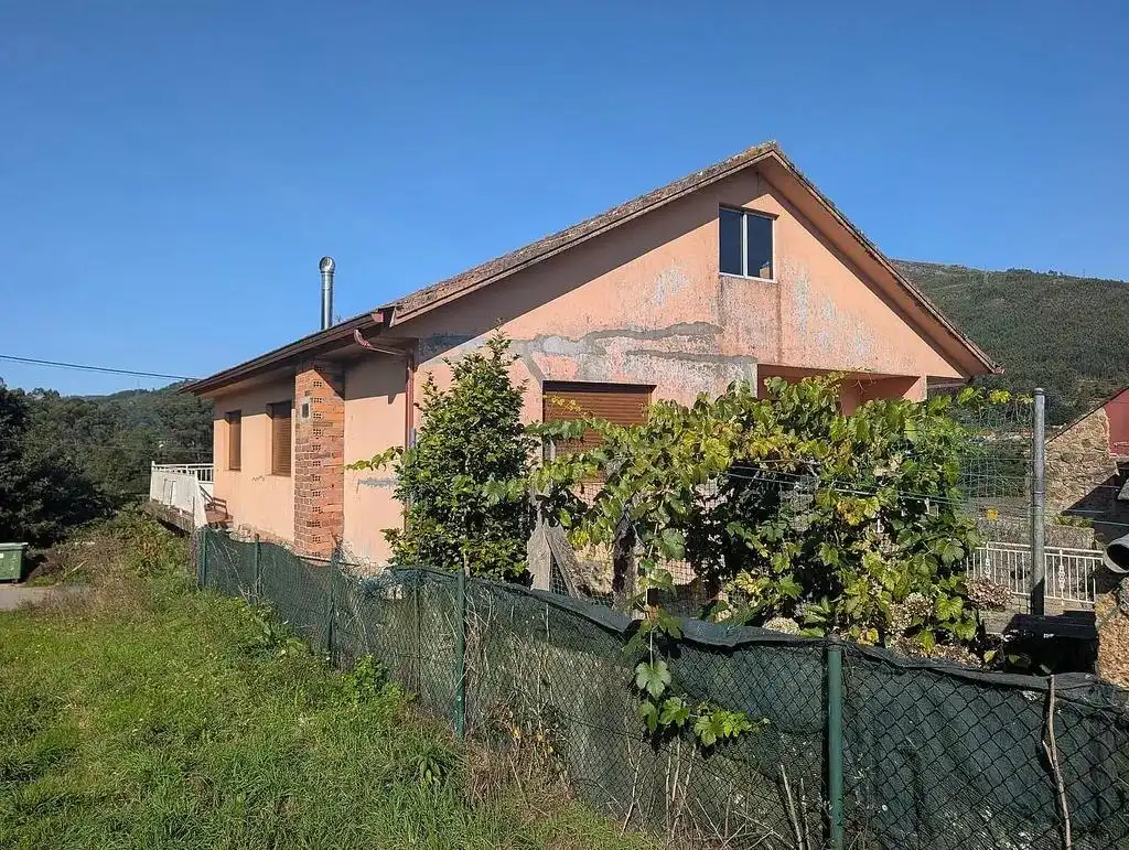 Casa o xalet en venda a QUINTAL (DO)-LOUREDO, 21, Mos