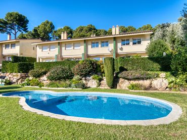 Maison mitoyenne avec jardin à vendre à Camí de les Penyes 13