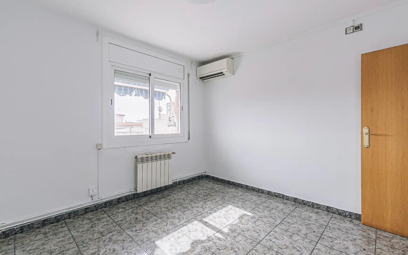 Dormitori de Àtic en venda en Castelldefels amb Aire condicionat i Calefacció