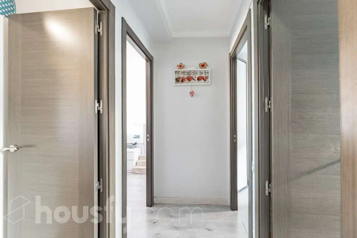 Wohnung zum Verkauf in Rubí mit Klimaanlage, Heizung und Parkett