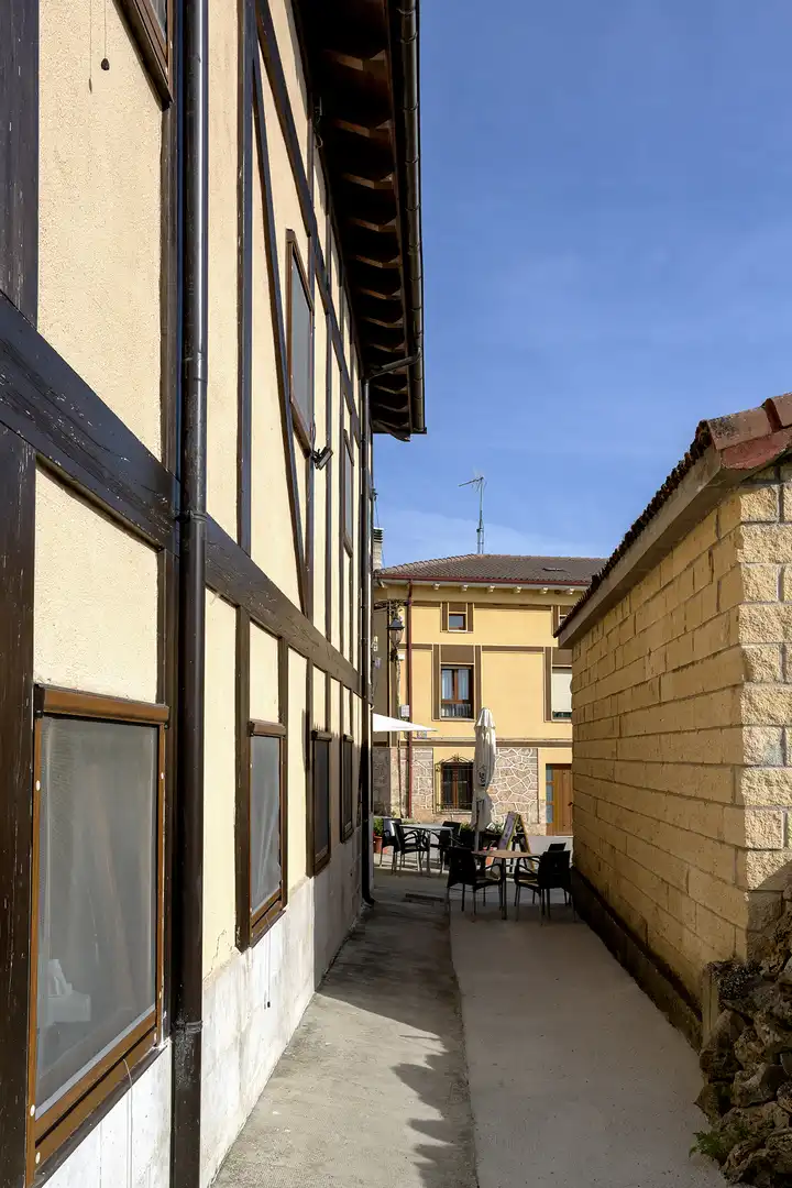 Vista exterior de Local en venta en Arlanzón con Amueblado