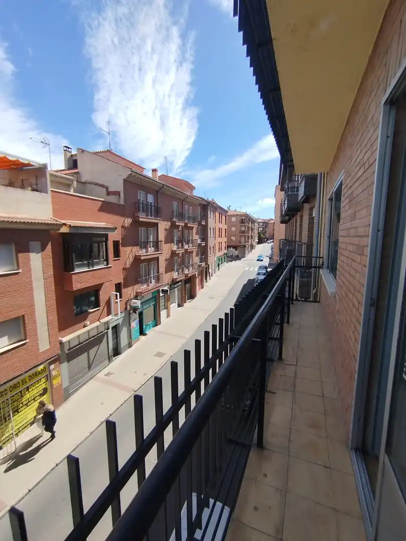 Exterior view of Flat for rent in Ávila  with Heating, Terrace and Furnished