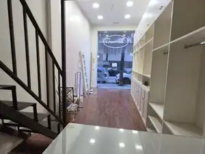 Local de alquiler en Madrid con Aire acondicionado, Calefacción y Alarma