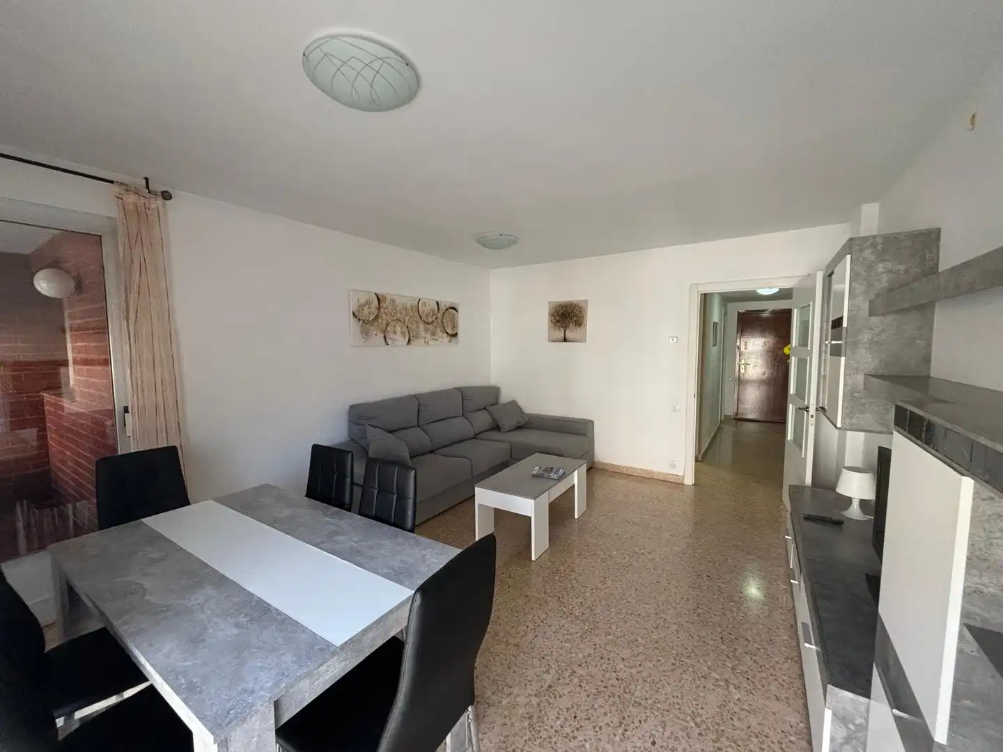Sala d'estar de Pis en venda en Zaragoza amb Calefacció, Jardí privat i Terrassa