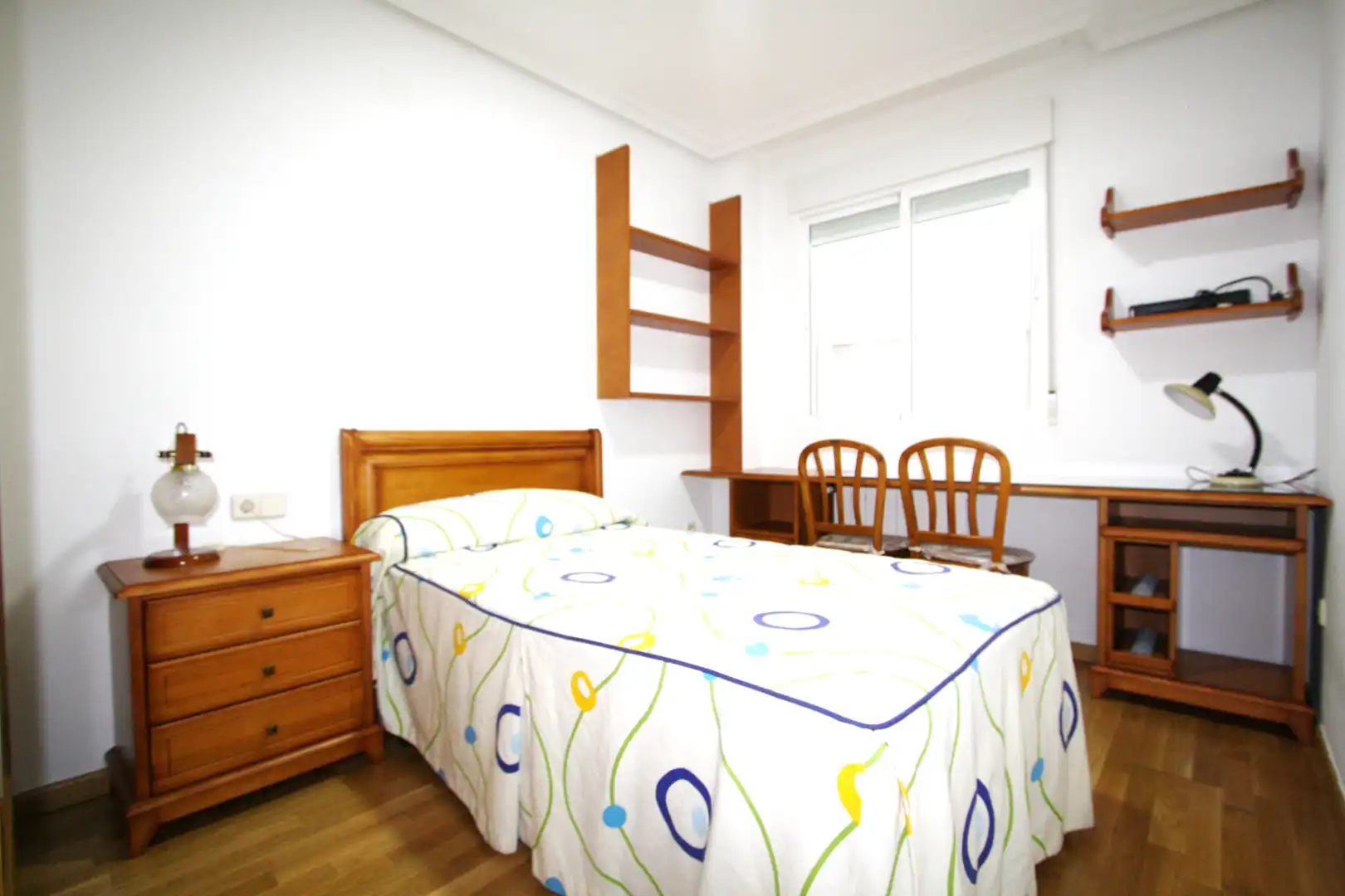 Habitación de Piso en venta en Albacete con Calefacción, Parquet y Amueblado