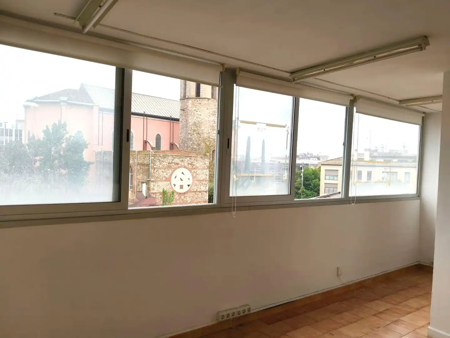 Balcony of Flat for sale in Instituts