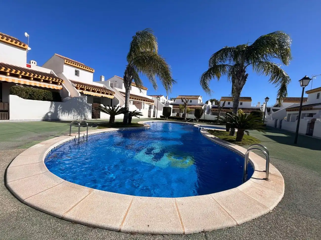 Casa rústica amb piscina en venda a N/A, imagen 2