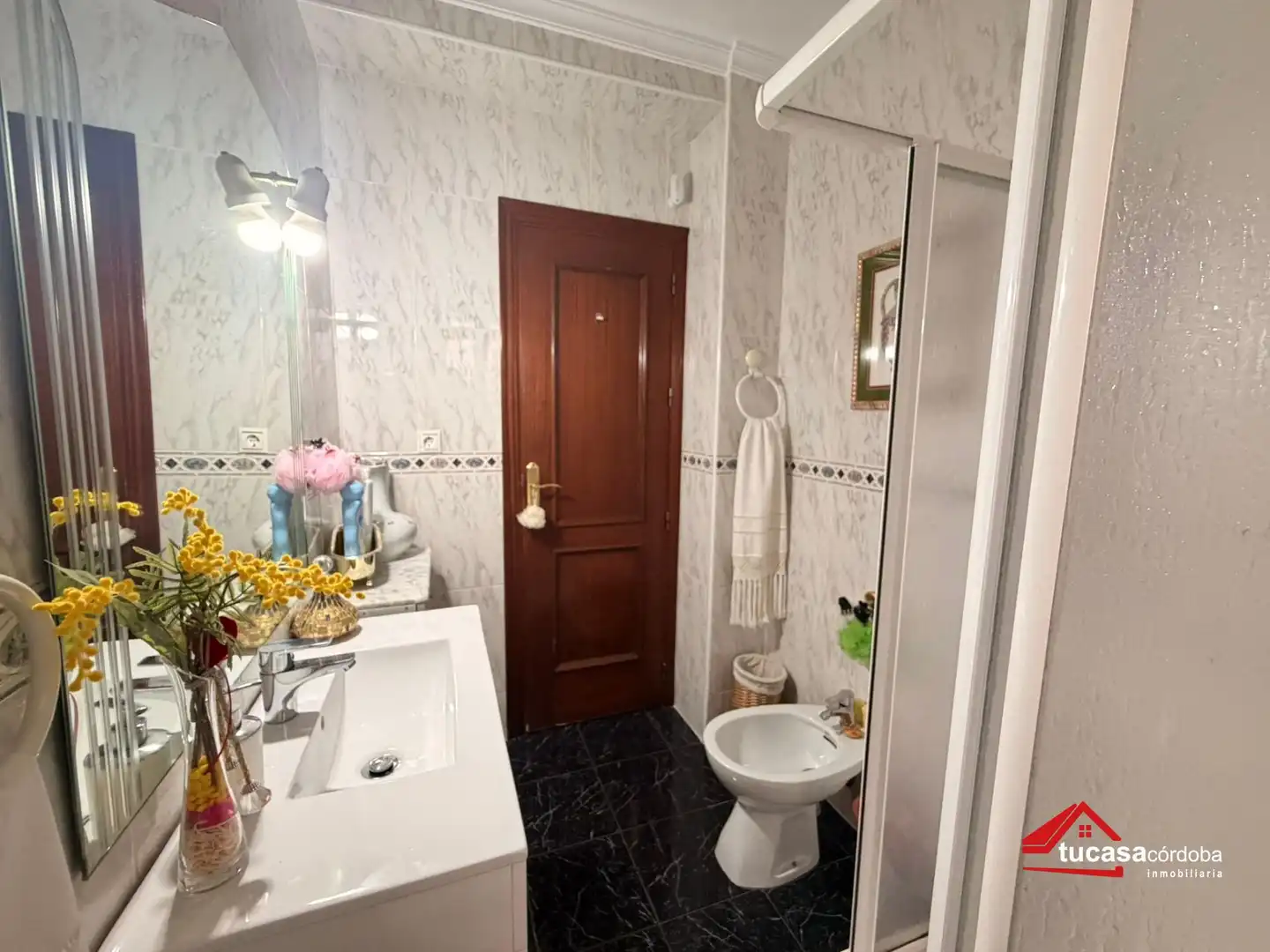 Baño de Piso en venta en Córdoba con Aire acondicionado, Trastero y Amueblado
