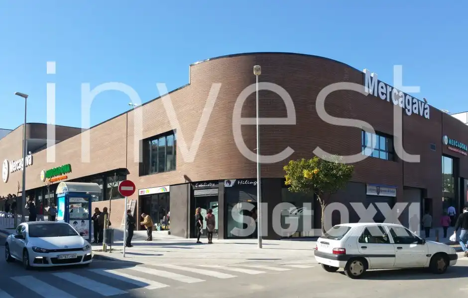 Locale commerciale in vendita a LES MORERES