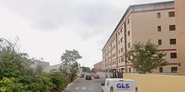 Piso en Venta en MARTIRES en Zona Entrada - Gasolineras