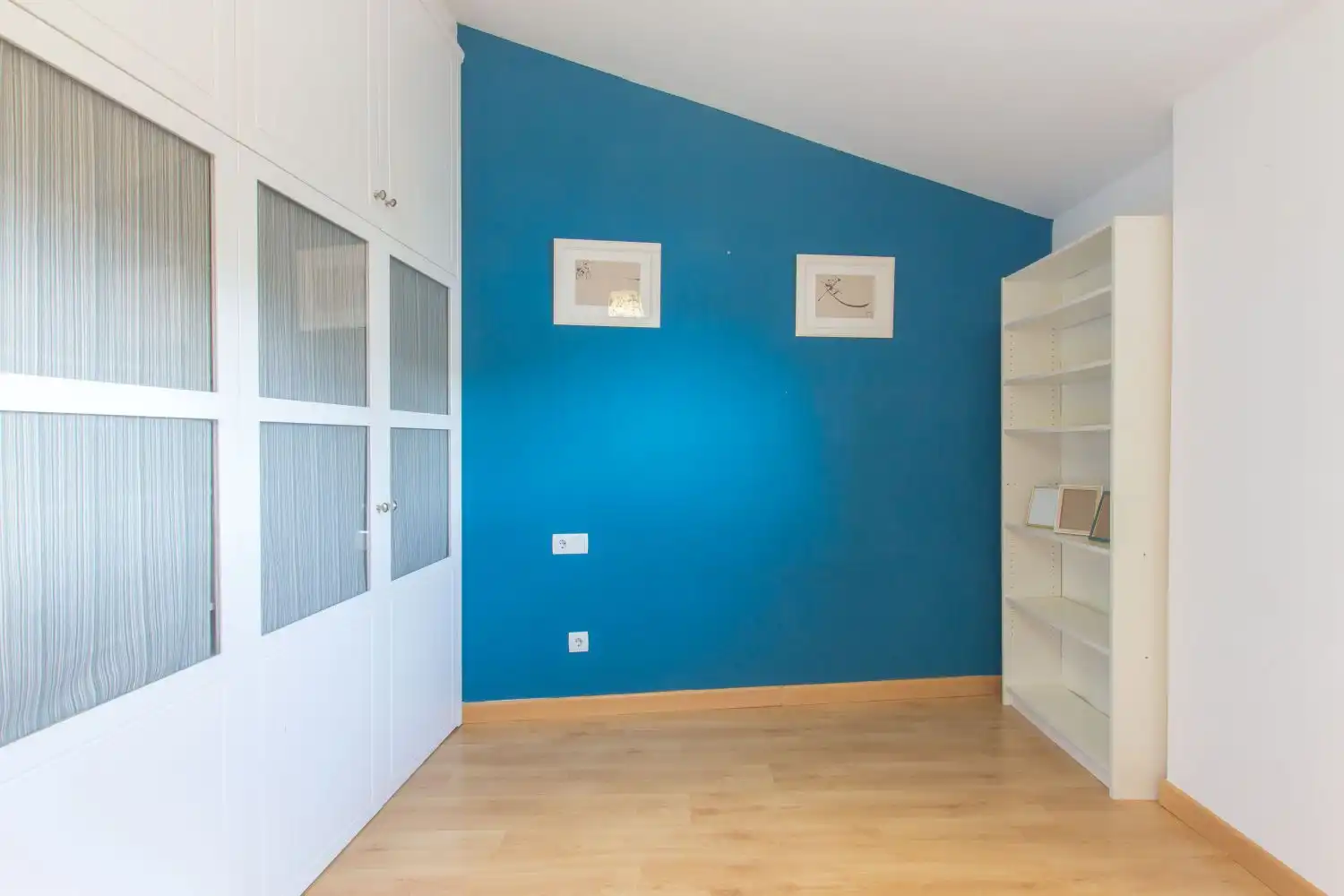 Habitación de Piso en venta en  Pamplona / Iruña con Calefacción y Balcón