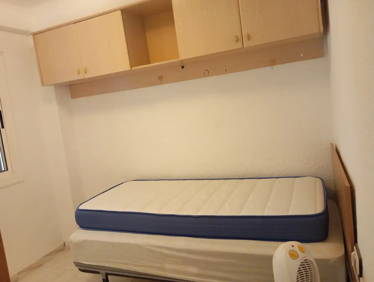 Schlafzimmer von Wohnung zur Miete in Elche / Elx mit Klimaanlage, Ofen und Balkon