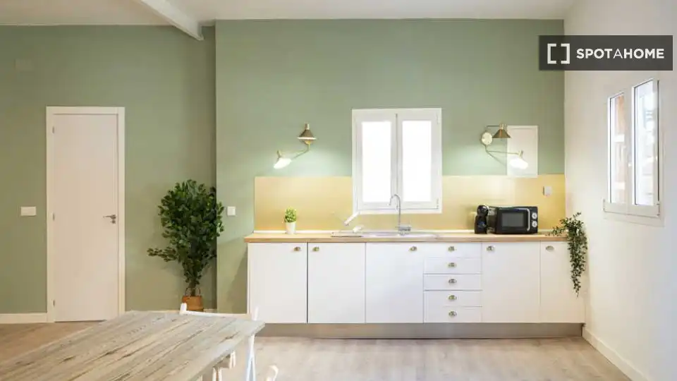 Kitchen of Flat for share in Madrid  with Air Conditioner, Terrace and Furnished