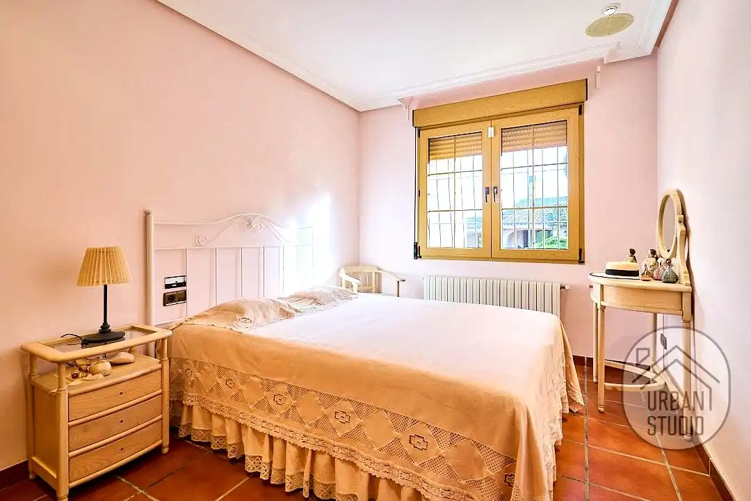 Bedroom of Houses for sale in Cocentaina  with Heating, Terrace and Swimming Pool