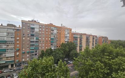 Vista exterior de Pis de lloguer en Alcalá de Henares amb Terrassa