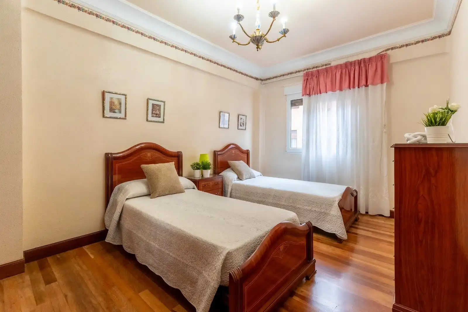Habitación de Piso en venta en Errenteria con Amueblado