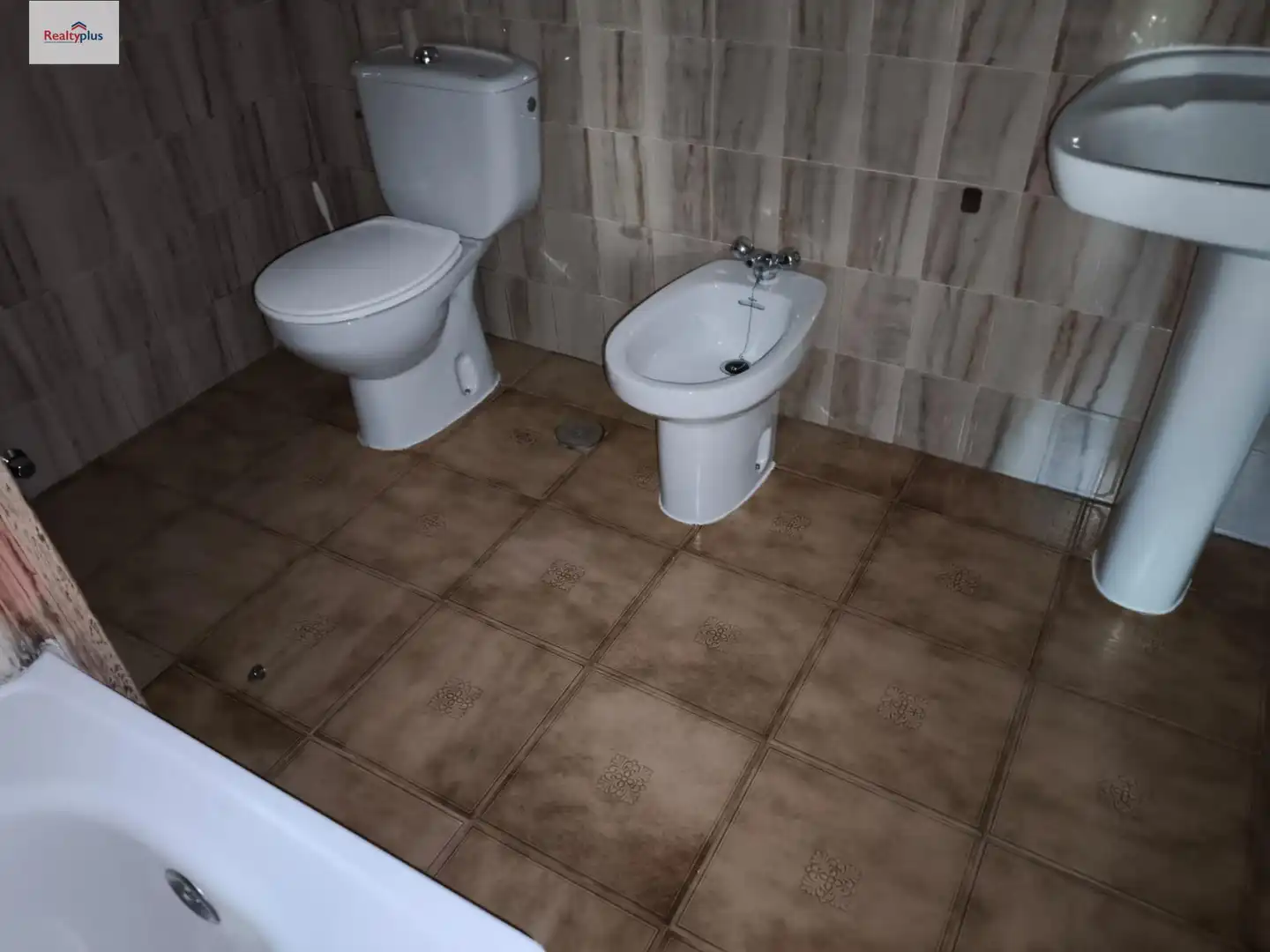 Badezimmer von Einfamilien-Reihenhaus zum Verkauf in Cebreros
