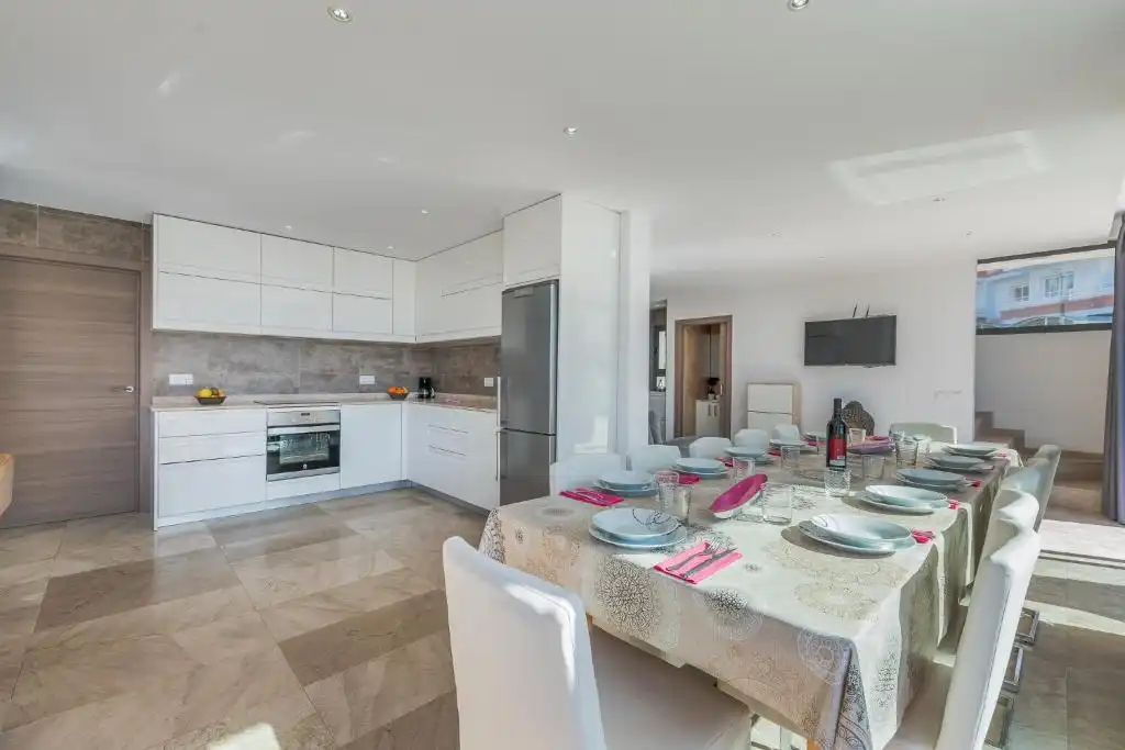 Cuina de Casa o xalet en venda en Muro amb Aire condicionat, Jardí privat i Terrassa