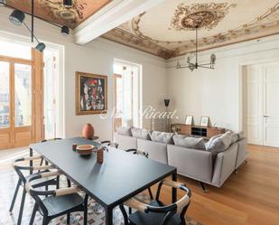 Living room of Flat to rent in  Barcelona Capital  with Air Conditioner, Terrace and Swimming Pool