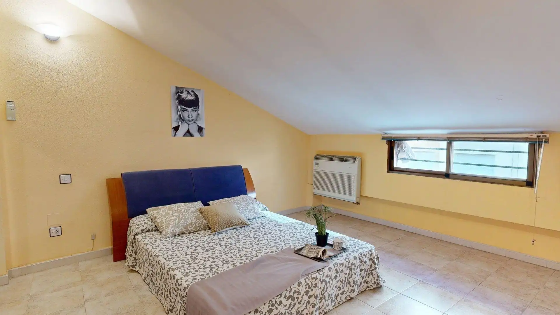 Dormitori de Casa o xalet en venda en Zaragoza amb Calefacció, Terrassa i Moblat