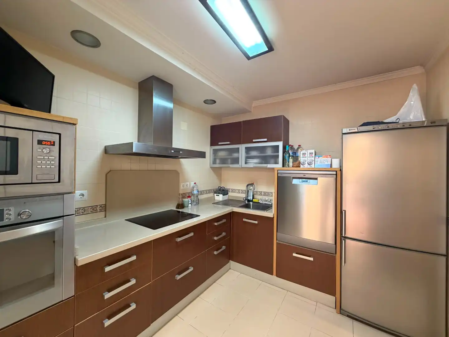 Cocina de Piso en venta en Vélez-Málaga con Amueblado y Piscina comunitaria