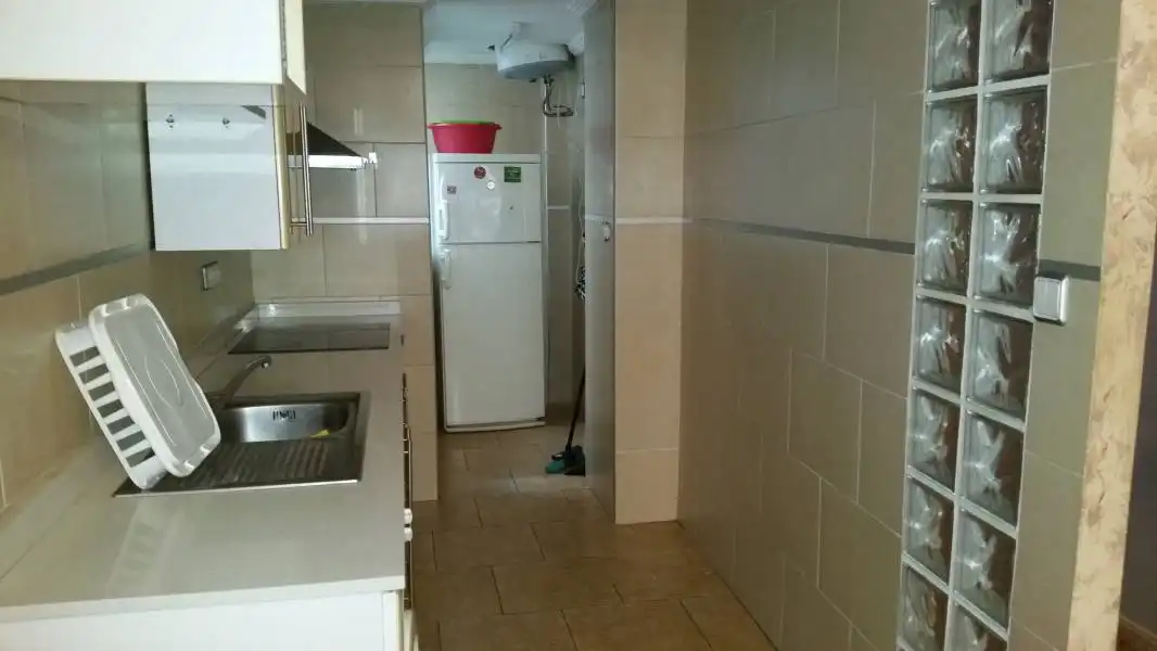 Cuina de Pis en venda en Alicante / Alacant amb Moblat i Balcó