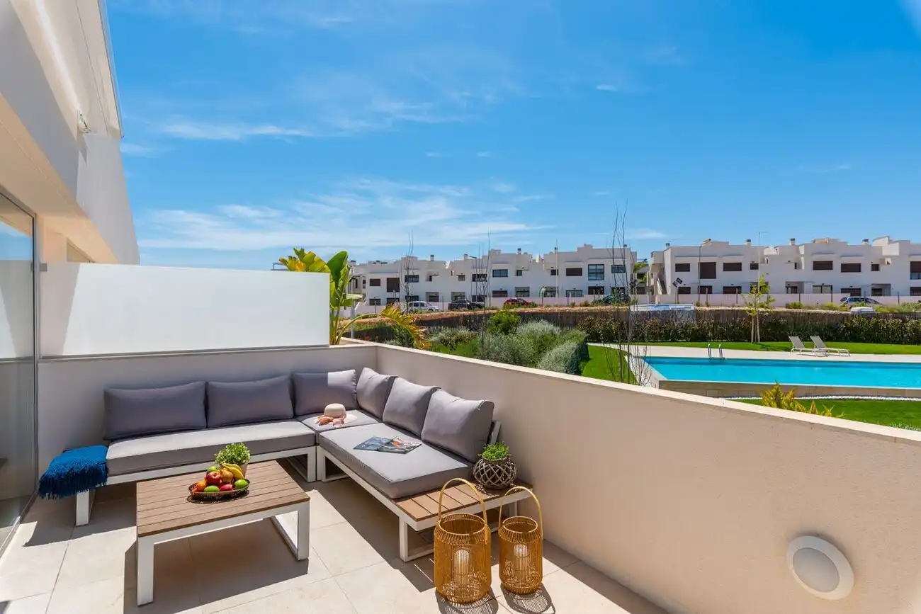 Ático con terraza en venta en Los Balcones - Los Altos, imagen 20