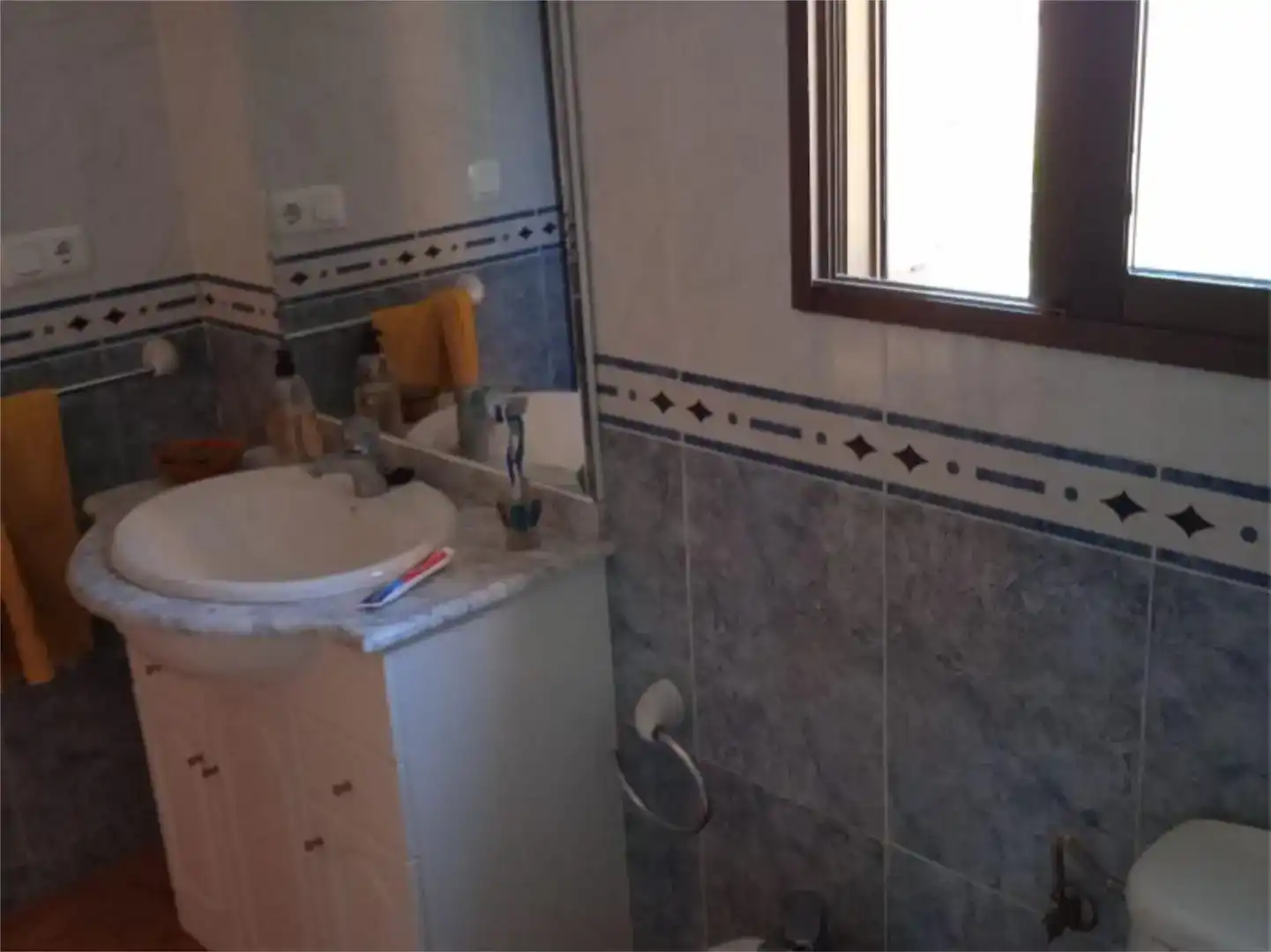 Bany de Casa adosada en venda en Cirat amb Traster, Moblat i Balcó