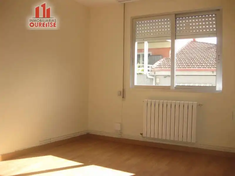 Dormitori de Edifici en venda en Barbadás
