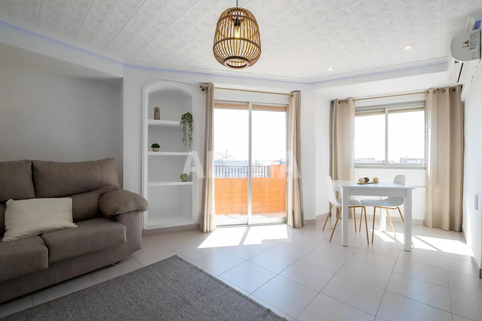 Living room of Apartments for rent in Alfara del Patriarca  with Air Conditioner, Terrace and Furnished