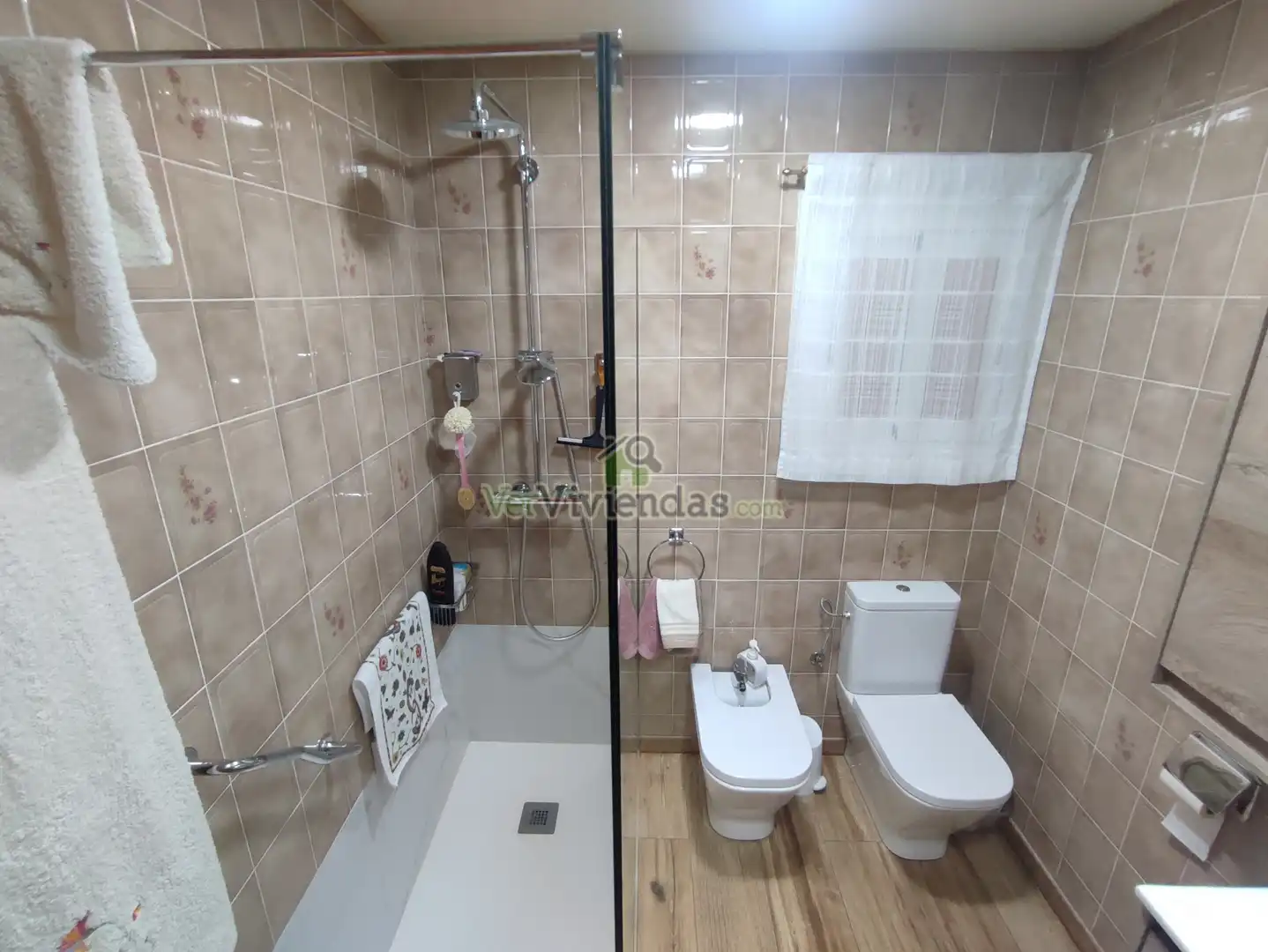 Badezimmer von Wohnung zum Verkauf in Viladecavalls mit Klimaanlage, Heizung und Terrasse
