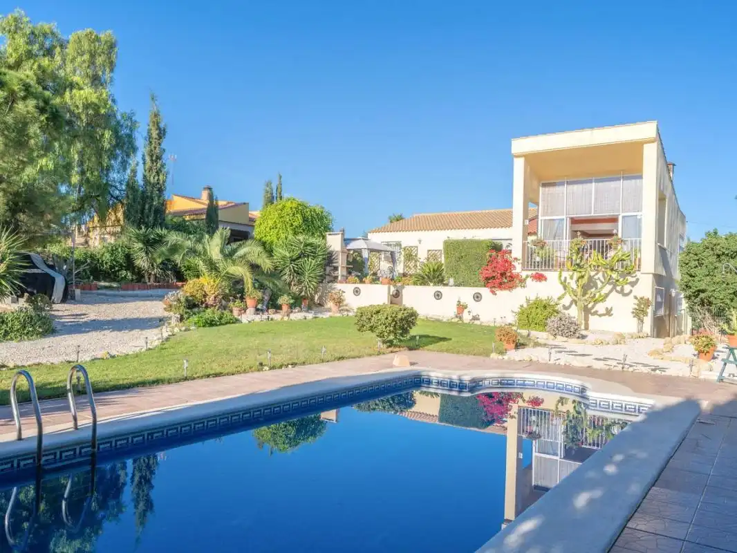 Houses for sale in Carrer de la Espinela, Valle del Sol